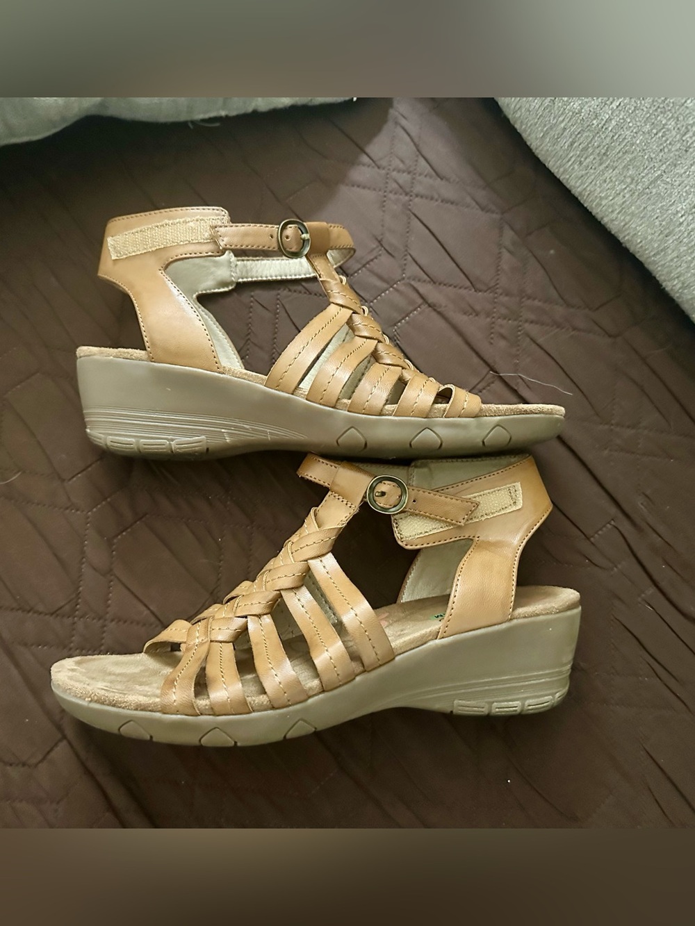 BareTraps Hanah Tan Gladiator Sandals Sz 8 Velcro Closure - Picture 6 of 9